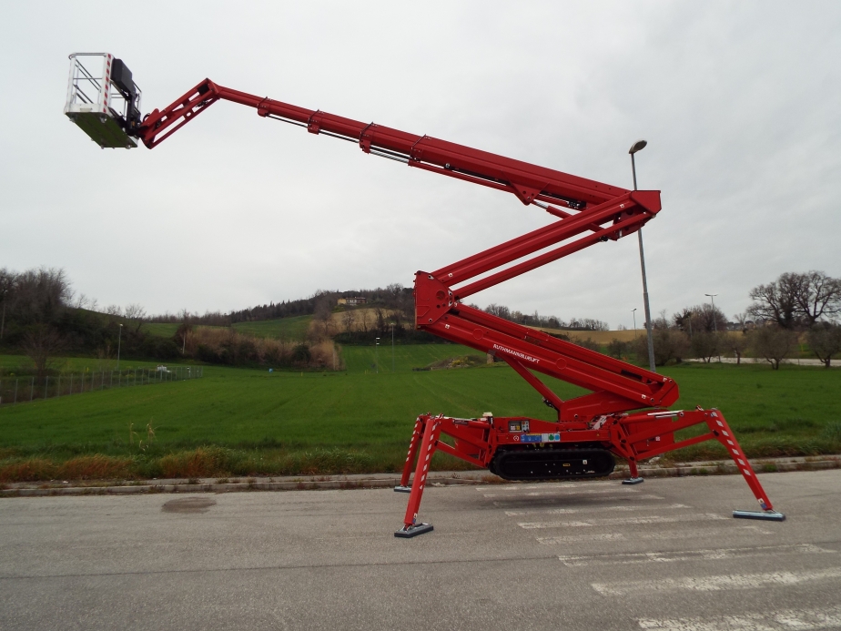 BLUELIFT Raupenarbeitsbühne SA 31