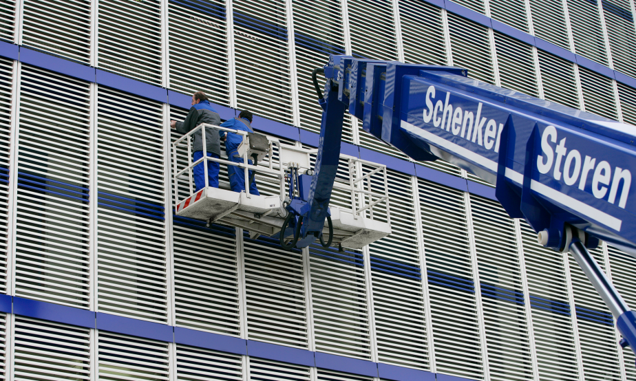 Schenker Storen mit STEIGER im Einsatz