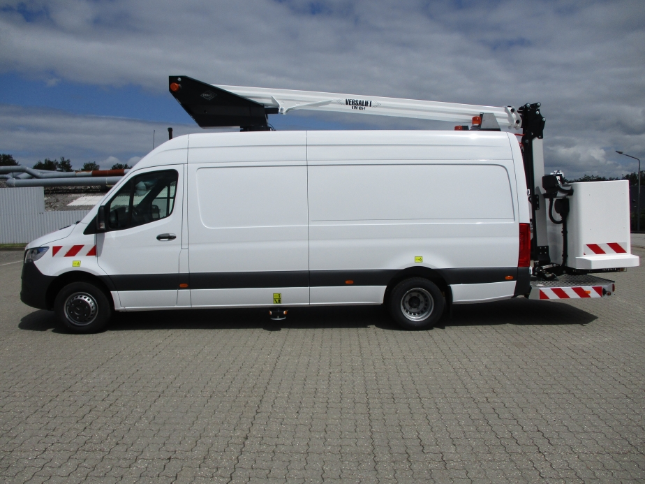 VERSALIFT VTM-46-165-F