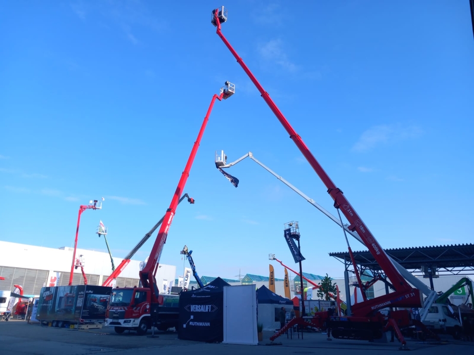 Messestand, Ruthmann Steiger T 300 XS, Bluelift ST 31