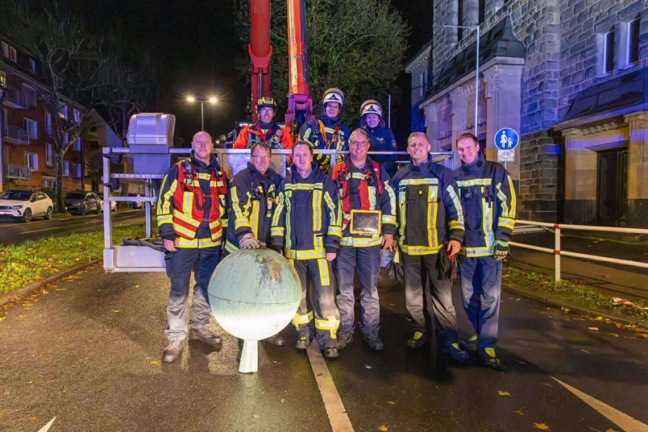 Feuerwehr Einsatz für GERKEN mit RUTHMANN STEIGER