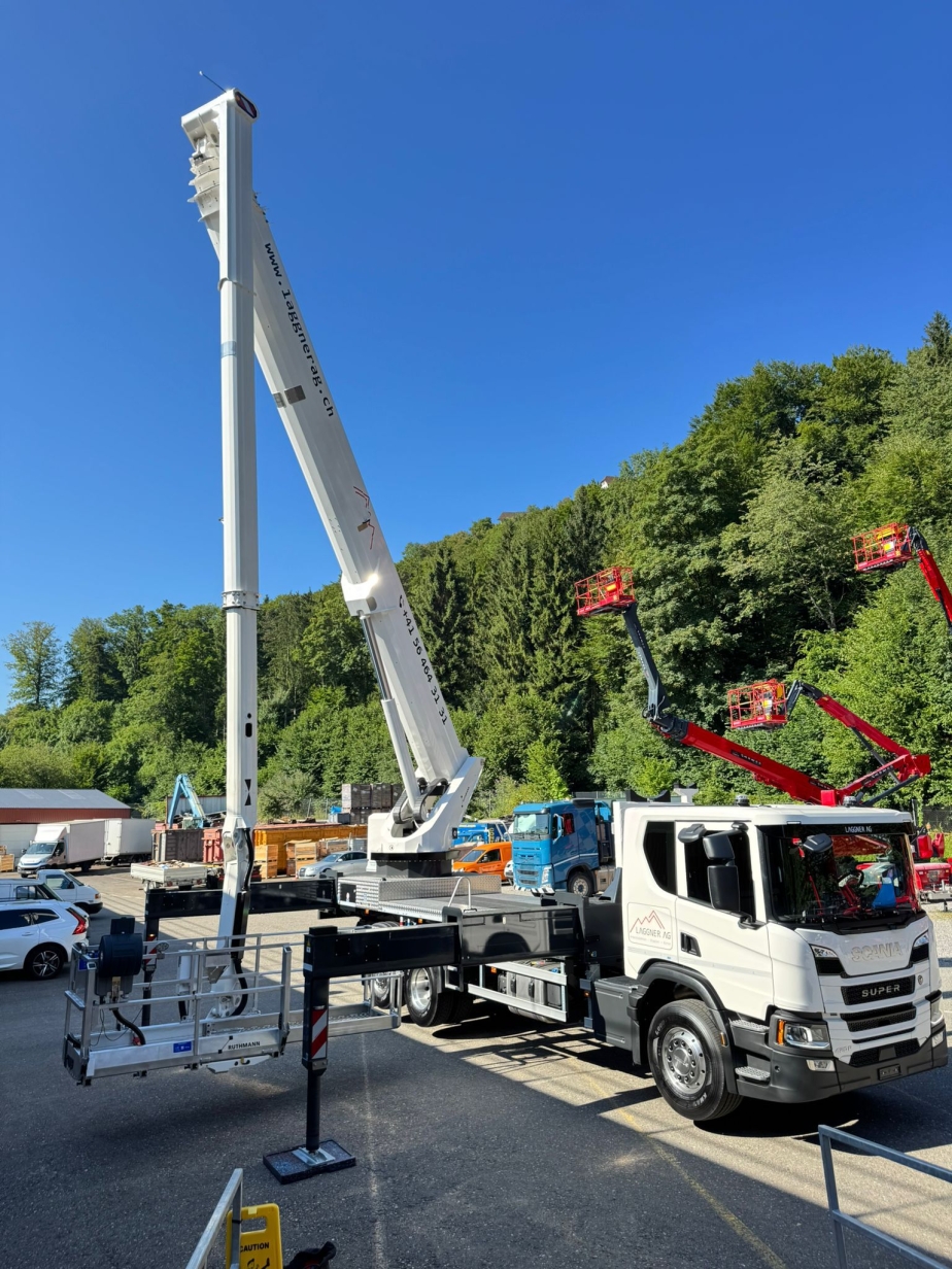 T 570 HF Übergabe an Firma Laggner AG